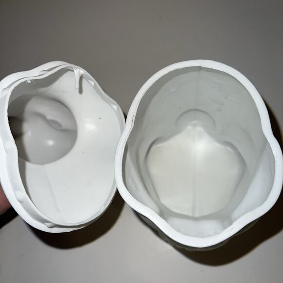 Vintage Peoria Plastic 11" Easter Bunny Rabbit Blow Mold Candy Container - Picture 11 of 13